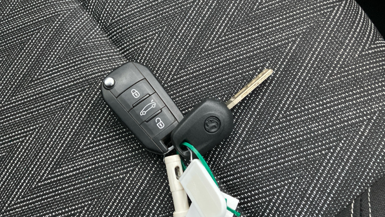 Vauxhall Crossland X 1.2T [110] Griffin 5dr [6 Spd] [Start Stop] Petrol Hatchback